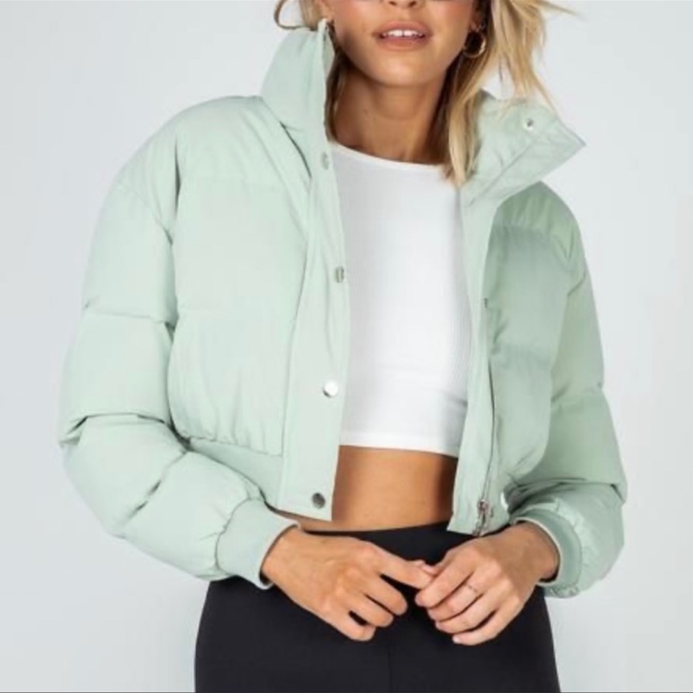 NWT Cropped Puffer - Picture 6 of 6